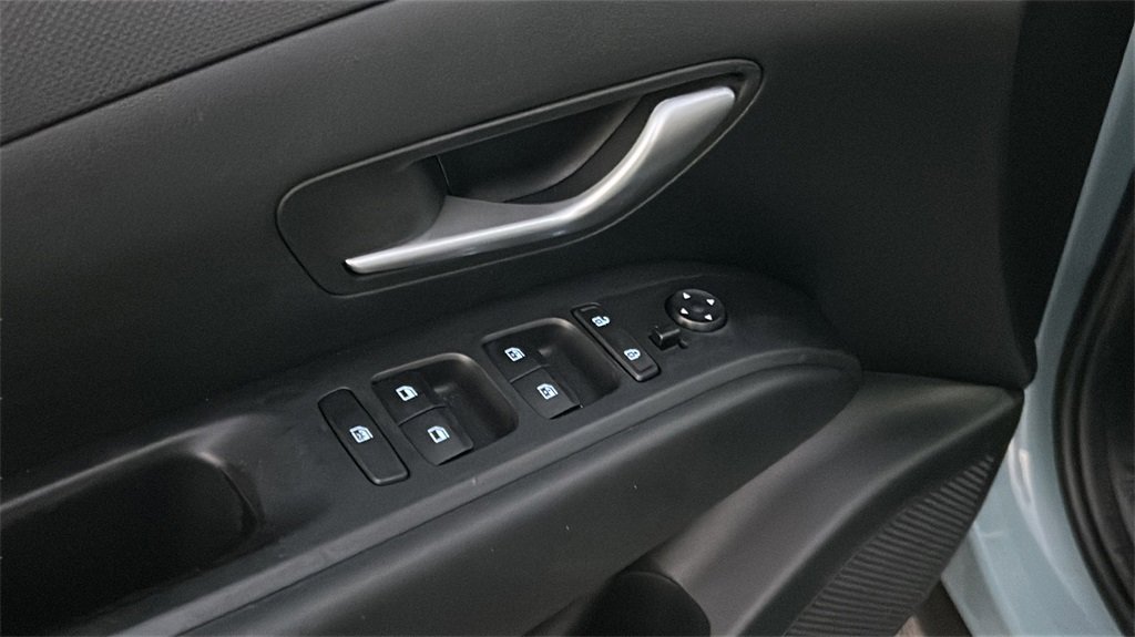 Used 2022 Hyundai Santa Cruz SEL Premium w/ Cargo Package image 15