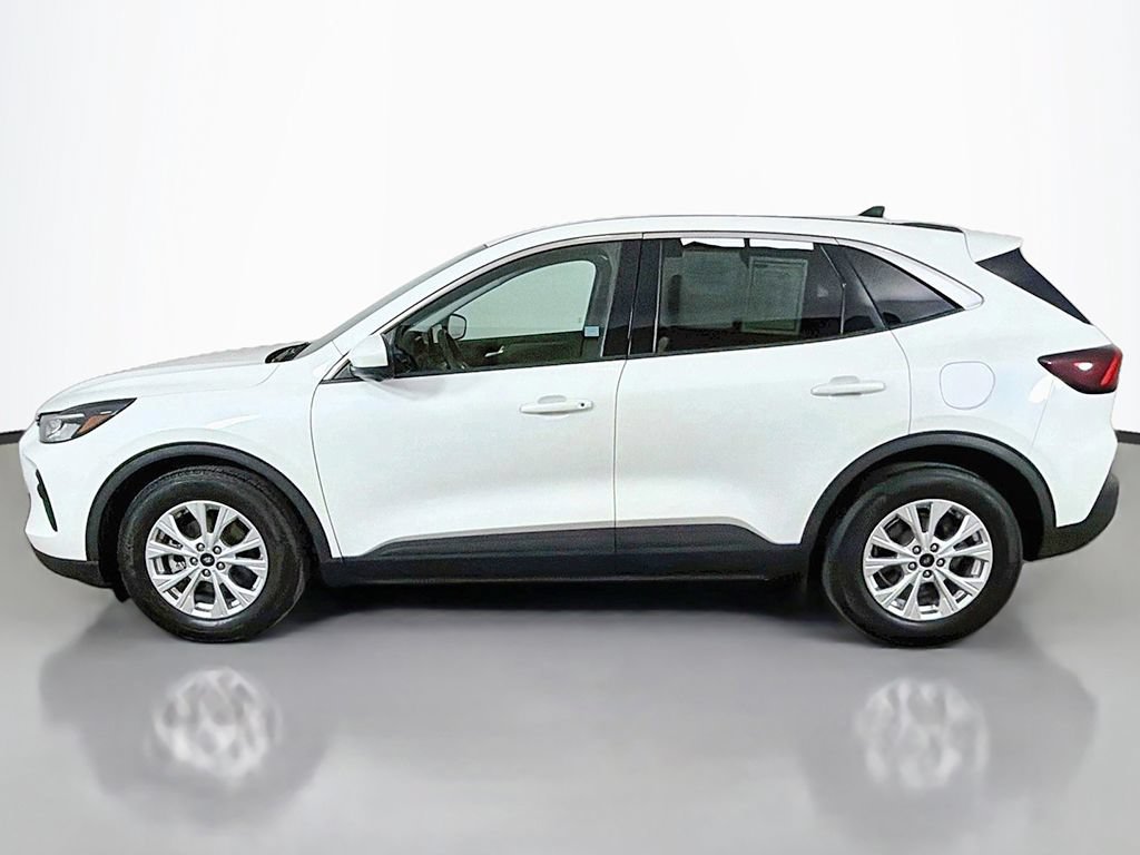 Used 2023 Ford Escape Active w/ Tech Pack #2 FWD image 16