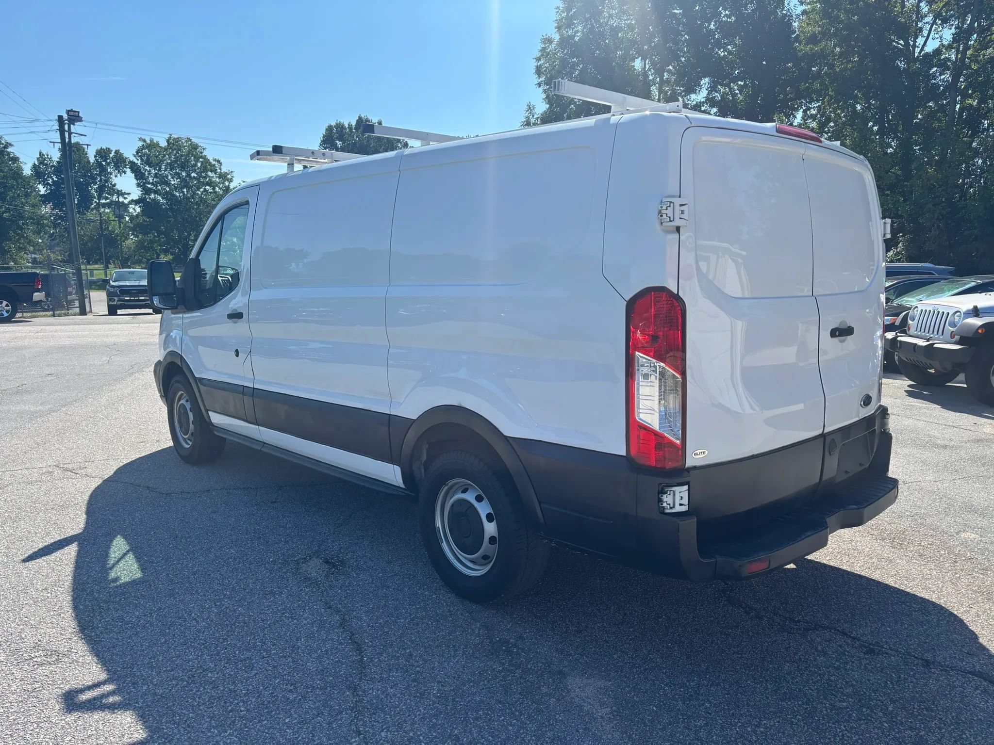 Used 2018 Ford Transit 150 130 Low Roof RWD image 7