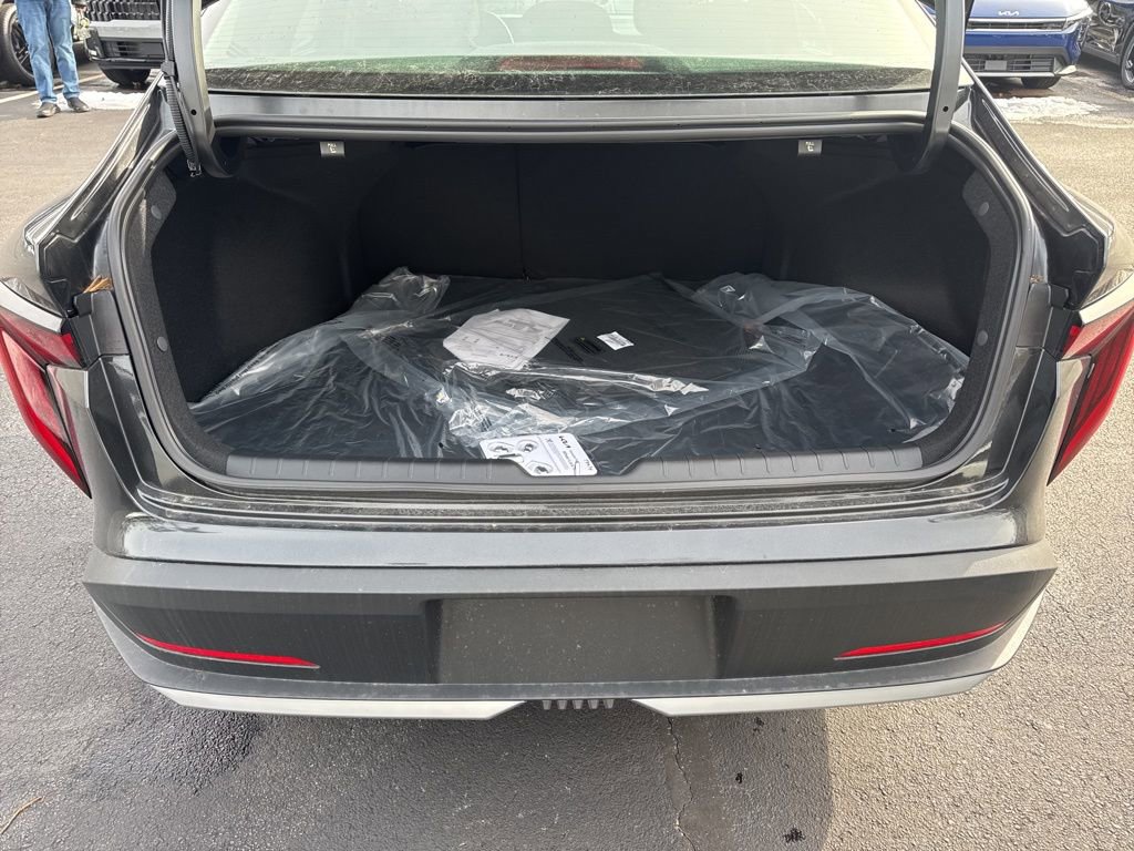 New 2025 Kia K4 EX image 6