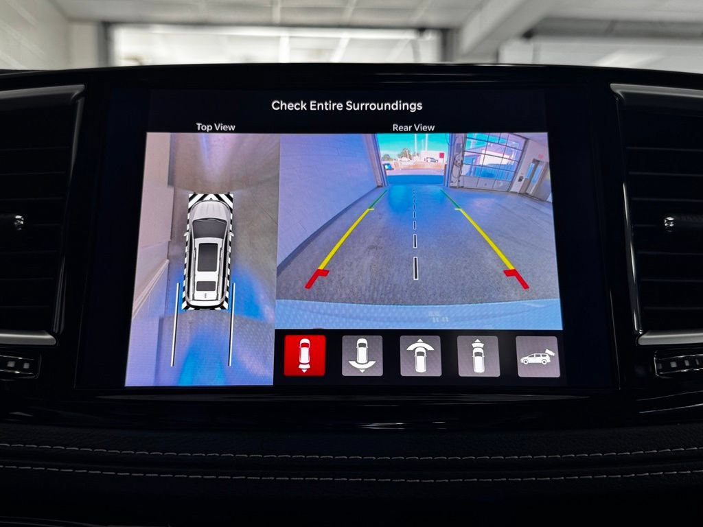 Certified 2023 Chrysler Pacifica Limited w/ Uconnect Theater Family Group FWD image 22