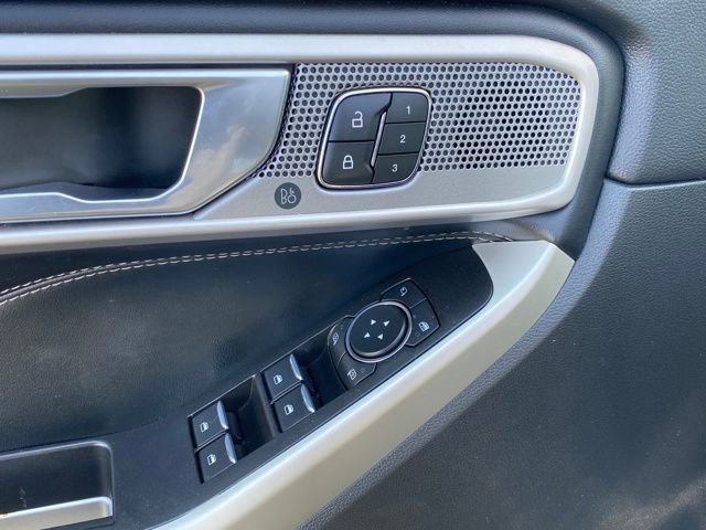 Used 2021 Ford Explorer Limited image 19