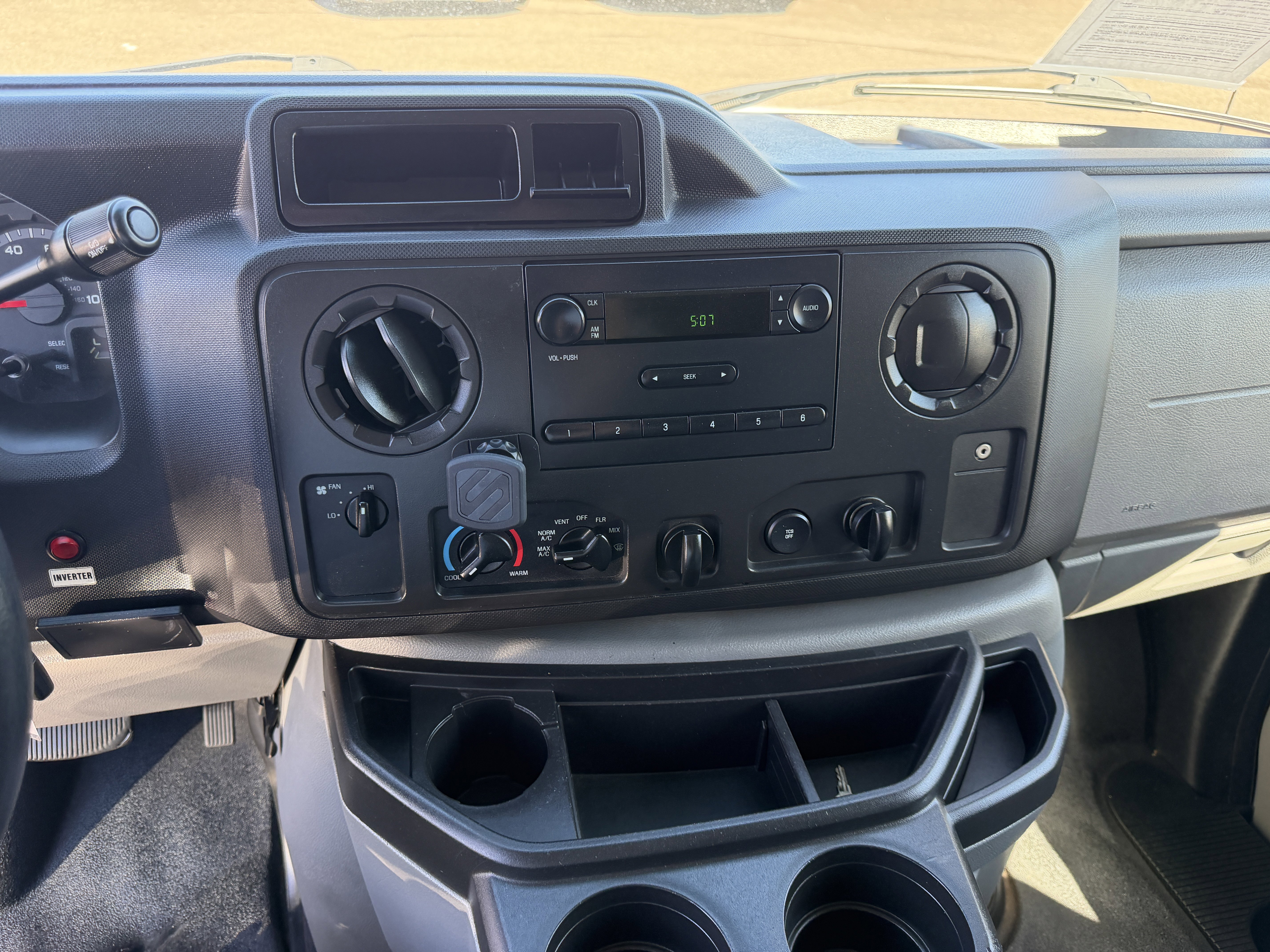 Used 2013 Ford E-150 and Econoline 150 RWD image 20