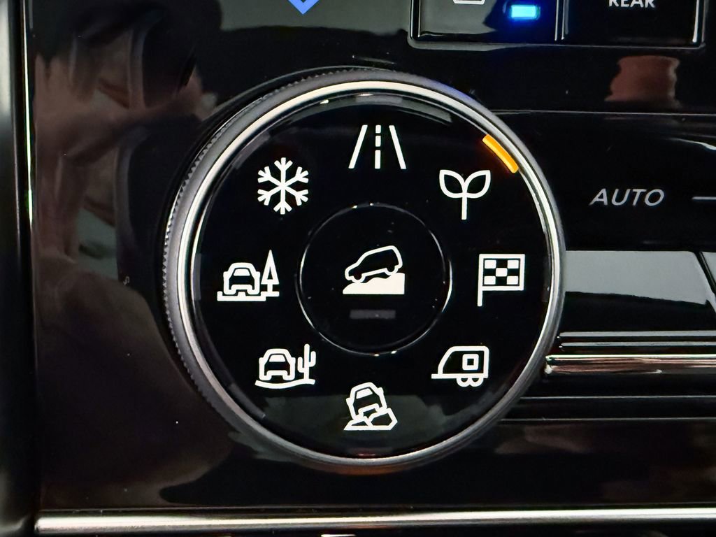 New 2026 Nissan Armada PRO-4X image 25