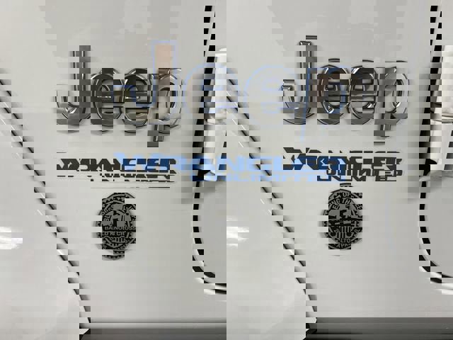 Used 2021 Jeep Wrangler Unlimited Sahara w/ Cold Weather Group image 32