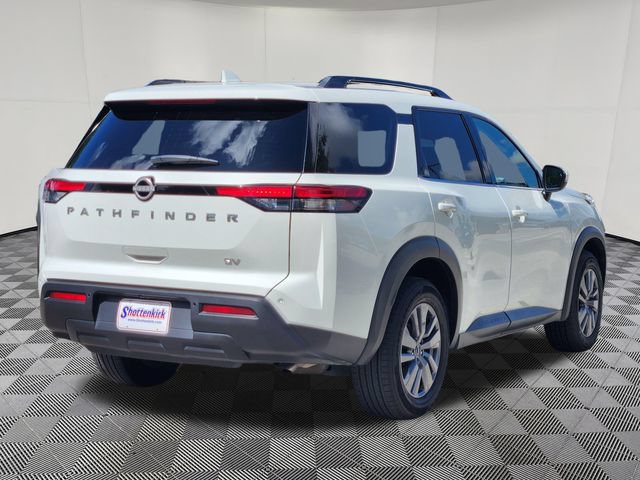 Used 2024 Nissan Pathfinder SV FWD image 5