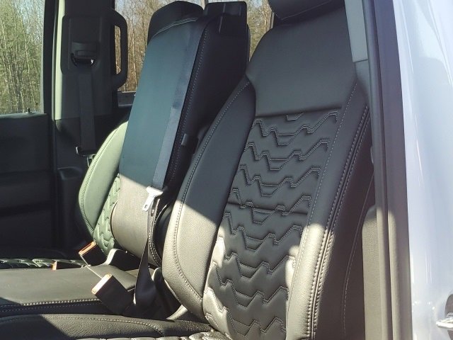 Used 2024 Chevrolet Silverado 1500 Custom w/ LPO, Dark Essentials Package image 51