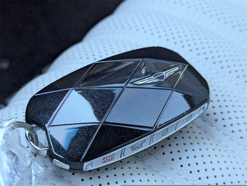 Used 2025 Genesis G70 2.5T w/ Sport Prestige Package image 26