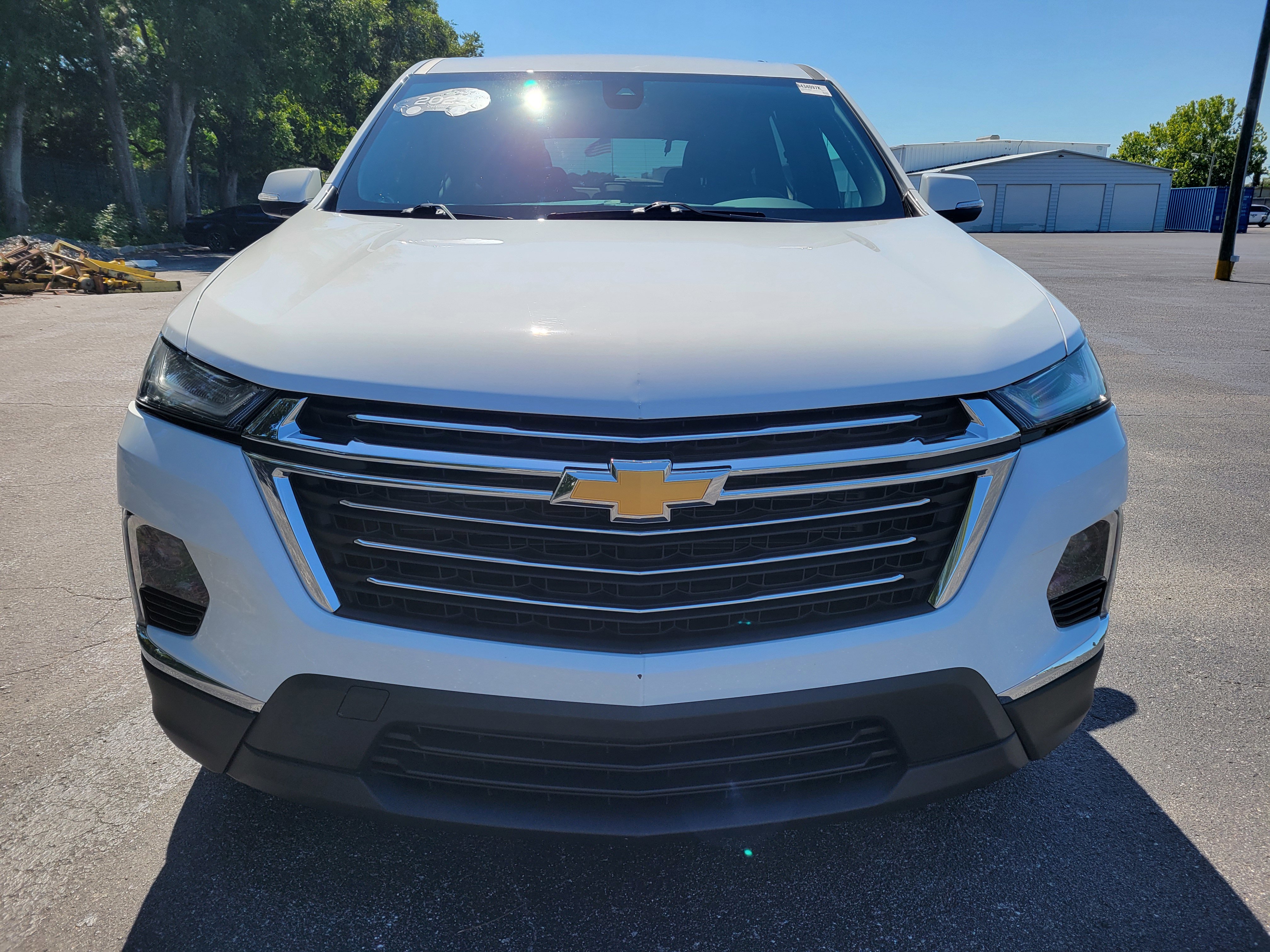 Used 2023 Chevrolet Traverse LT FWD image 4