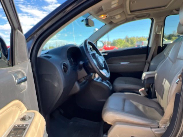 Used 2015 Jeep Compass High Altitude AWD/4WD image 26