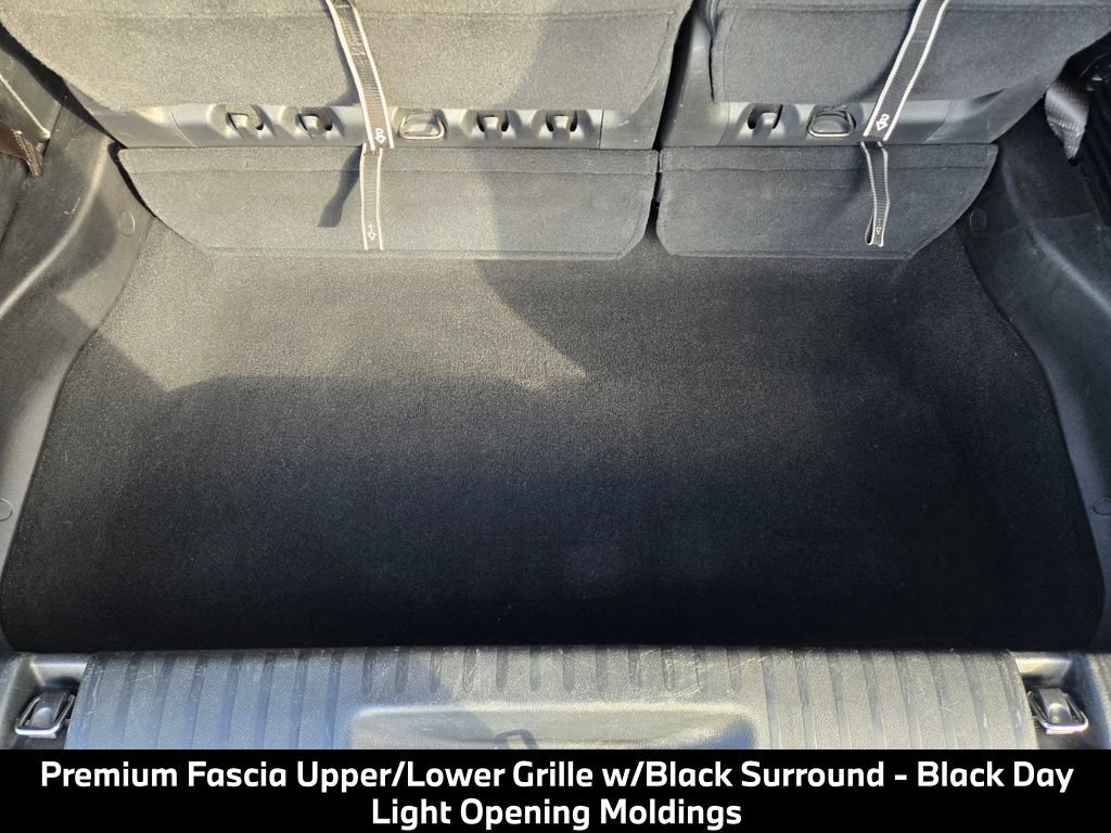 Used 2019 Chrysler Pacifica Touring-L Plus w/ Advanced Safetytec Group FWD image 19