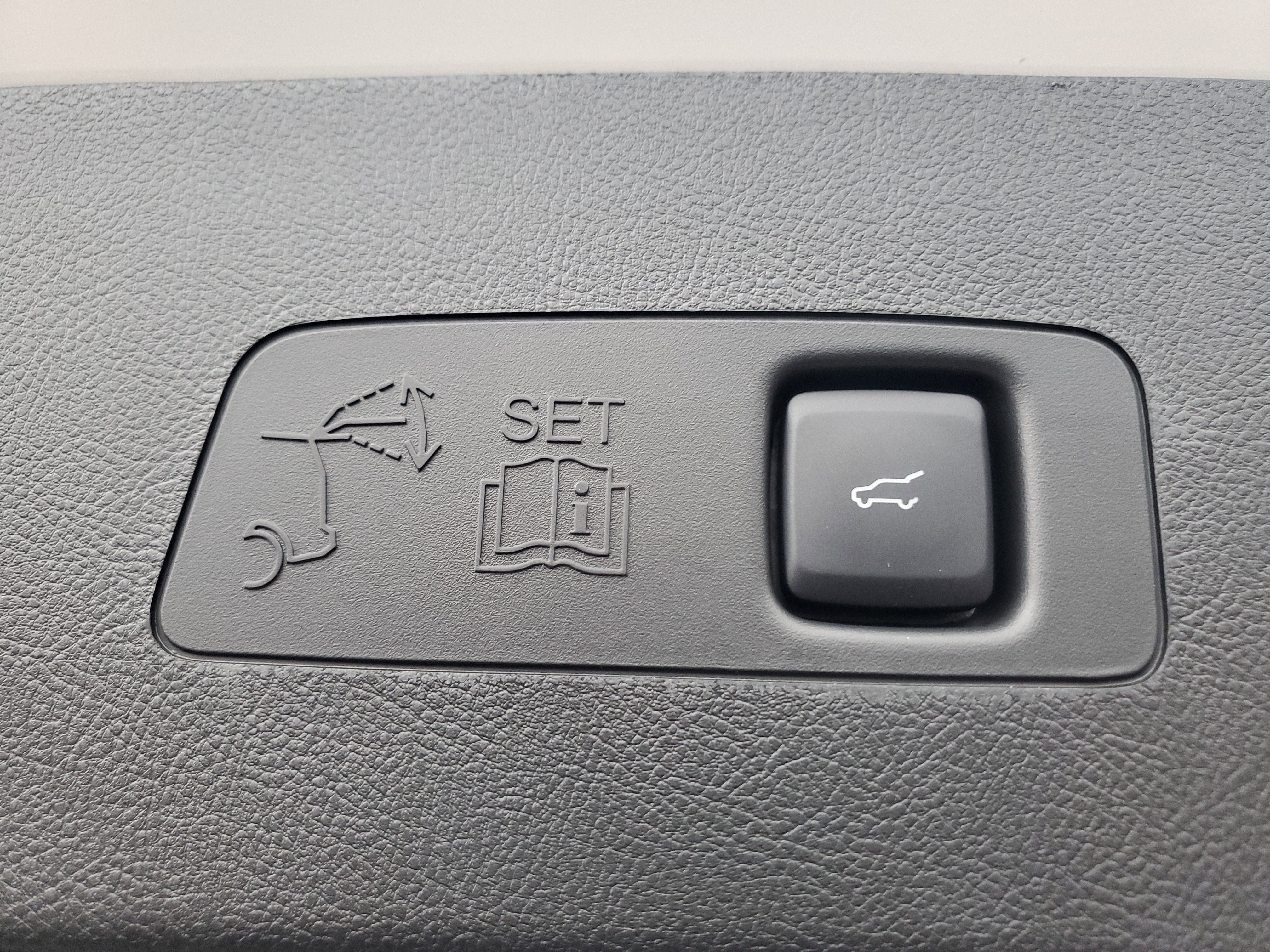 New 2026 Lincoln Corsair Premiere image 29