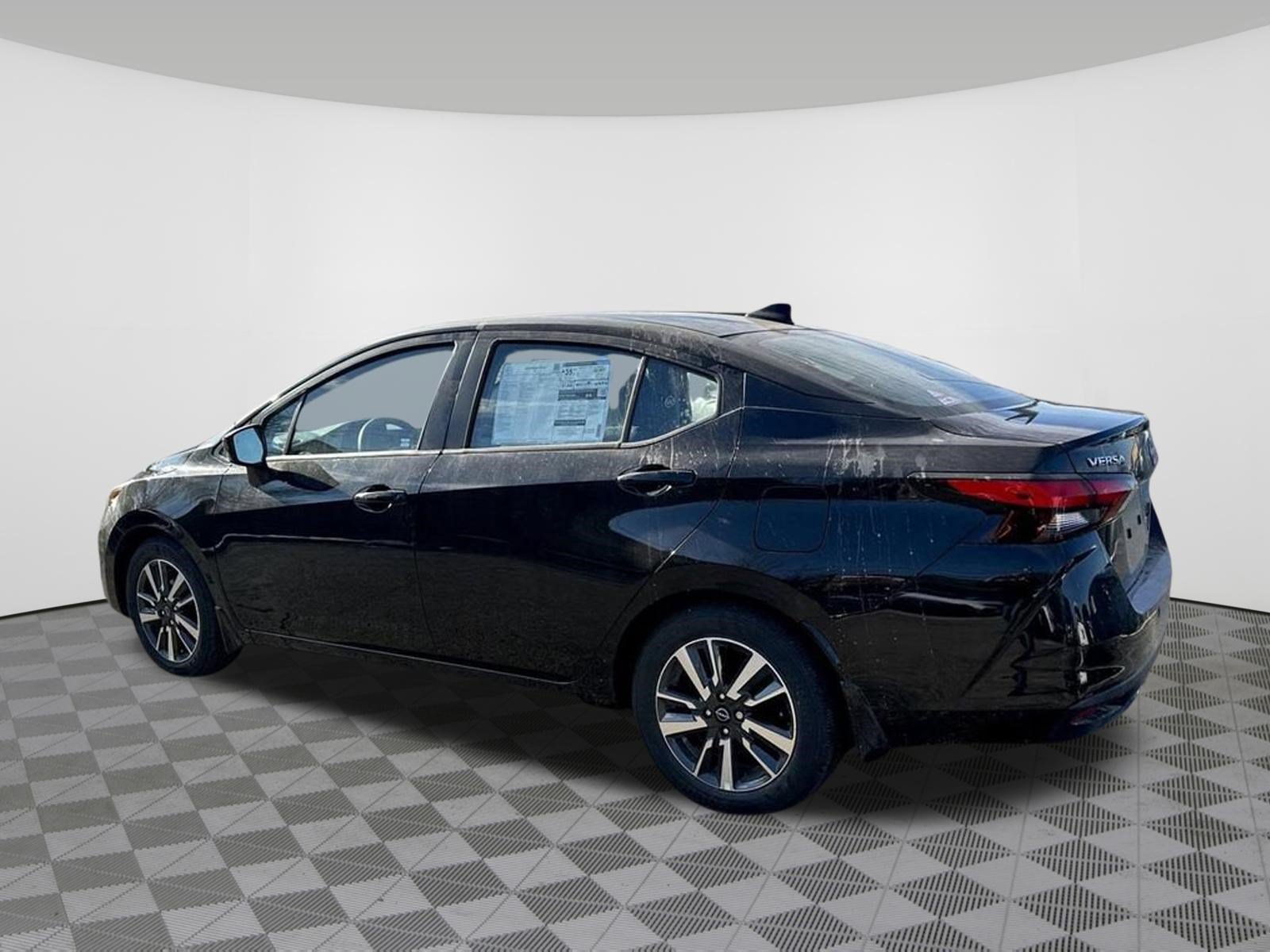 Used 2025 Nissan Versa SV w/ Trunk Package FWD image 16