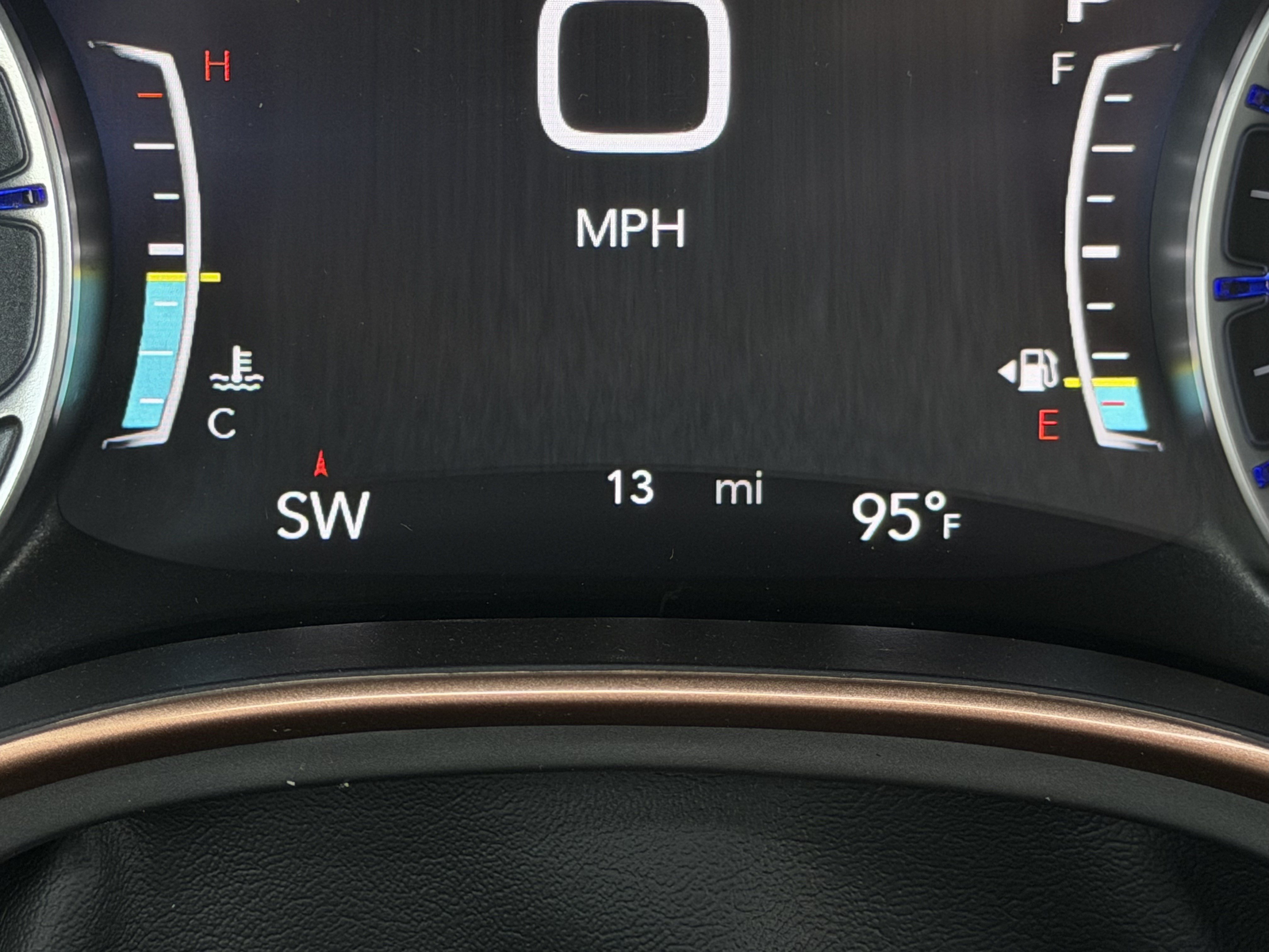 New 2027 Chrysler Pacifica Pinnacle w/ Theater Group FWD image 21
