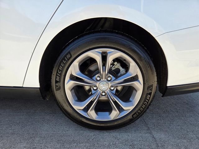 Used 2024 Honda Accord EX image 9