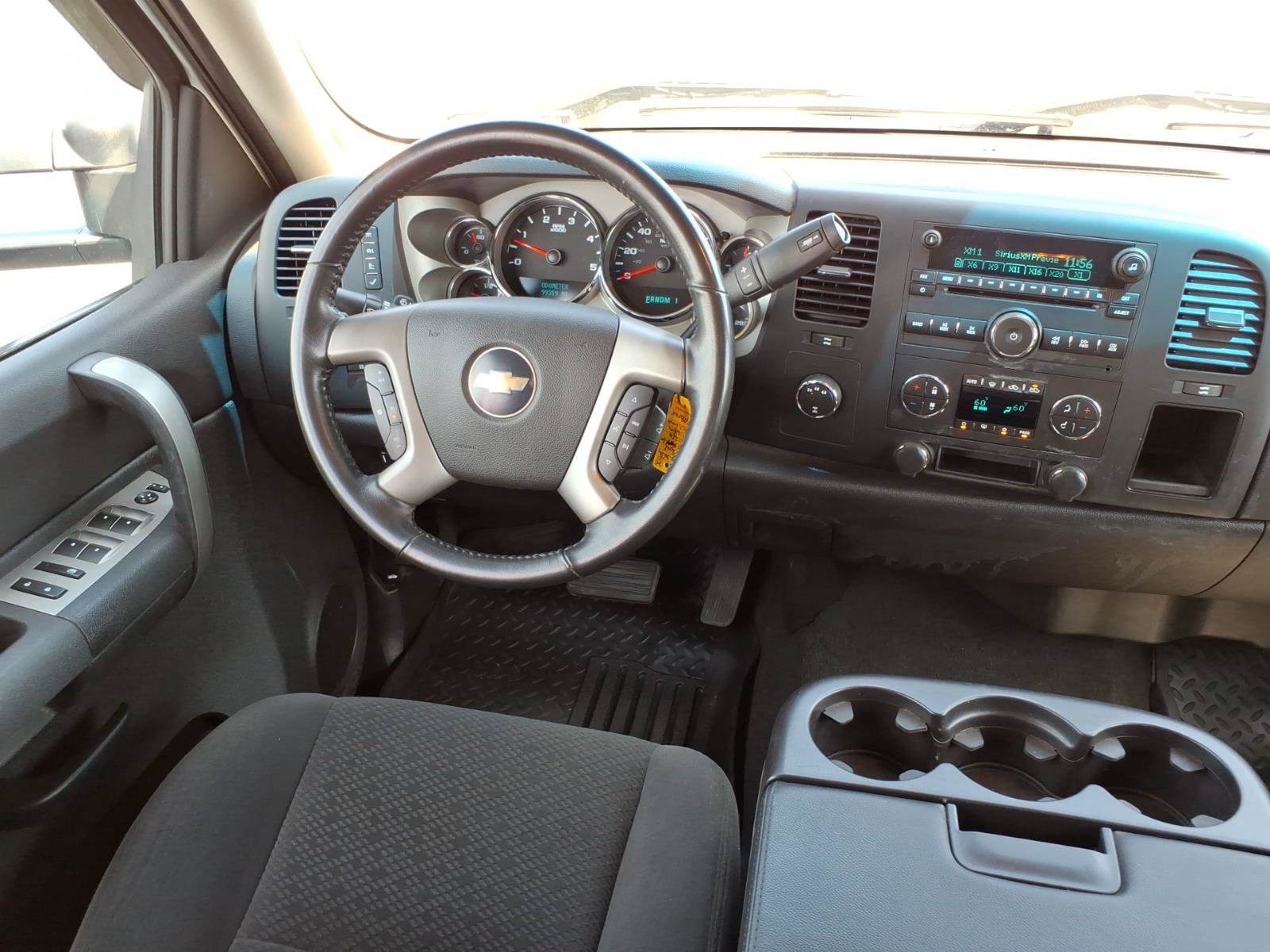 Used 2008 Chevrolet Silverado 2500 LT w/ 1LT Convenience Package AWD/4WD image 17