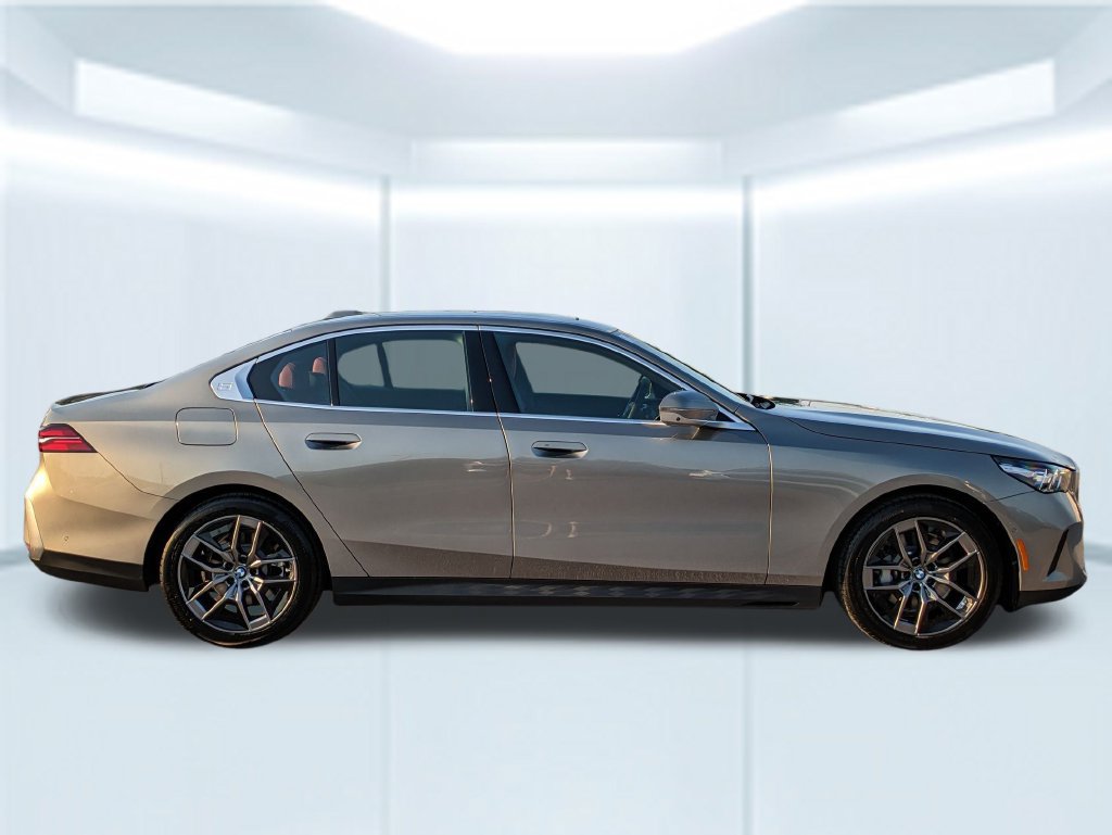 New 2026 BMW 530i w/ Premium Package RWD image 6