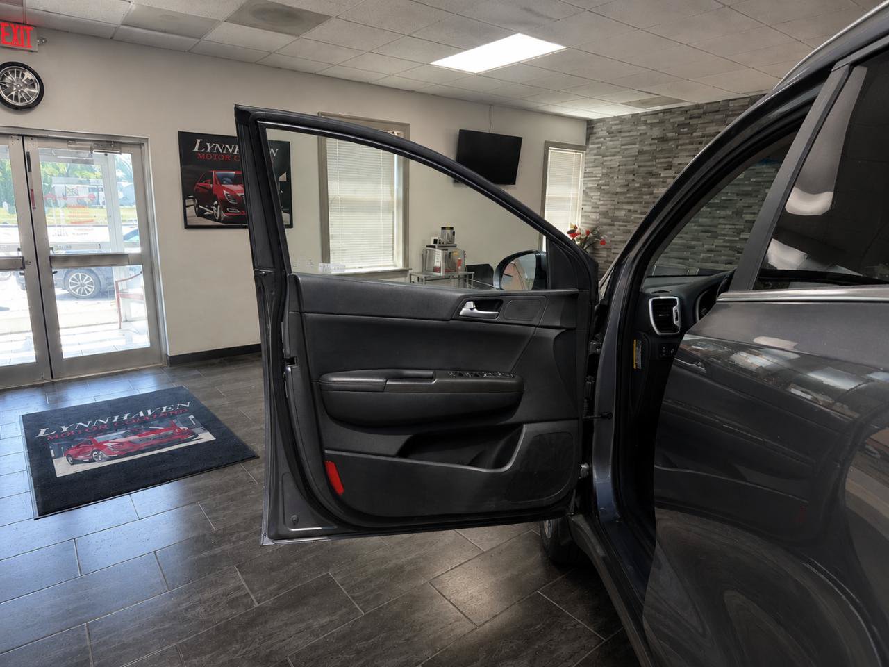 Used 2017 Kia Sportage EX w/ EX Premium Package AWD/4WD image 13
