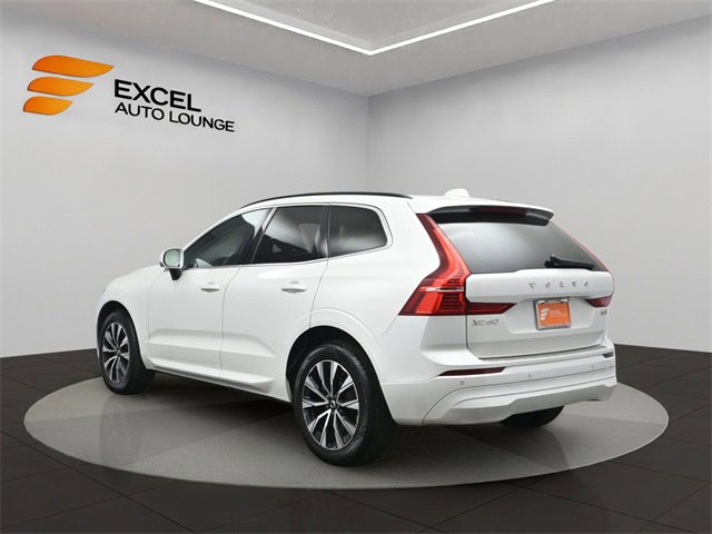 Used 2023 Volvo XC60 B5 Core image 3