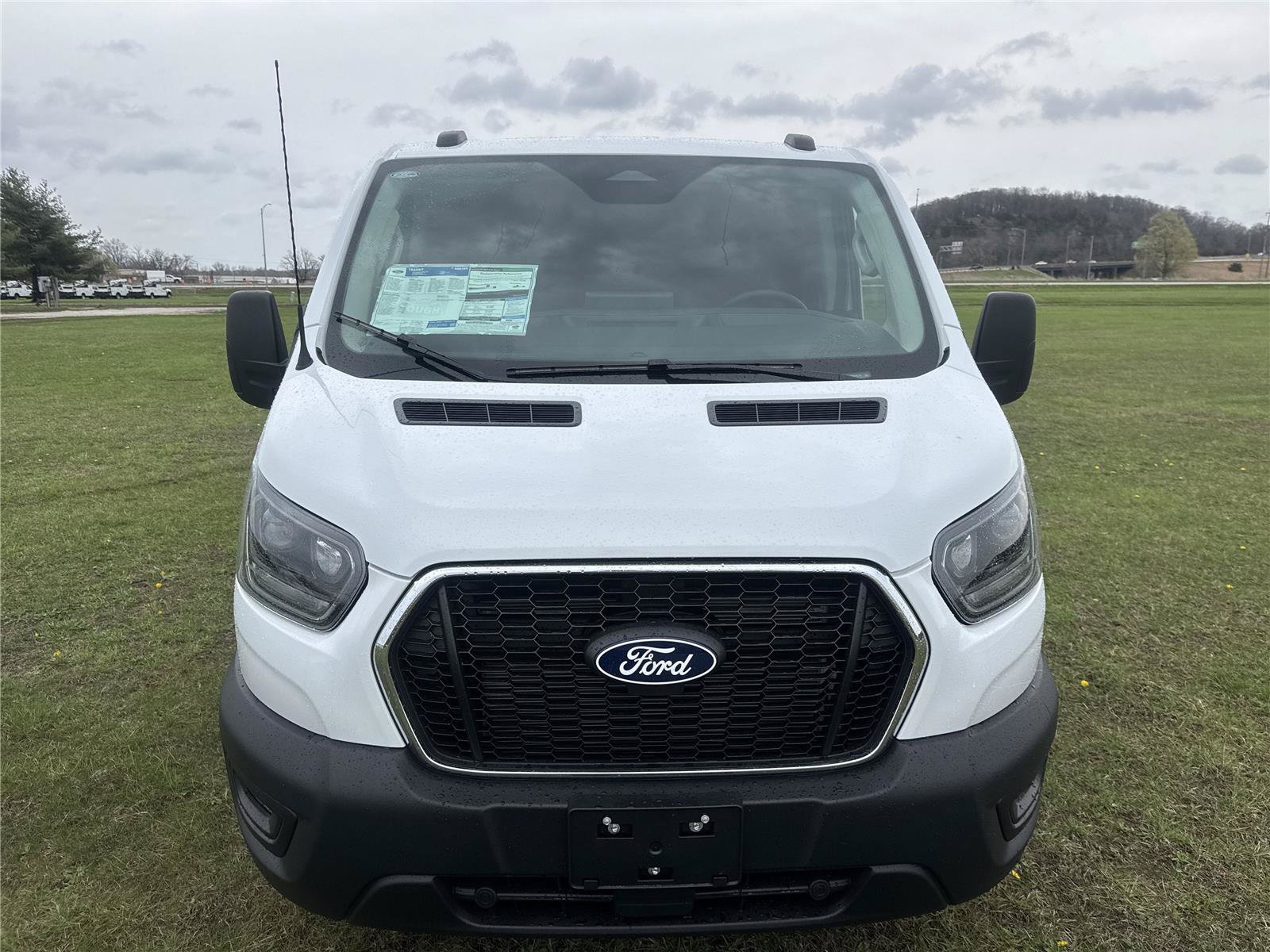 New 2026 Ford Transit 250 Low Roof w/ Exterior Upgrade Package RWD image 9
