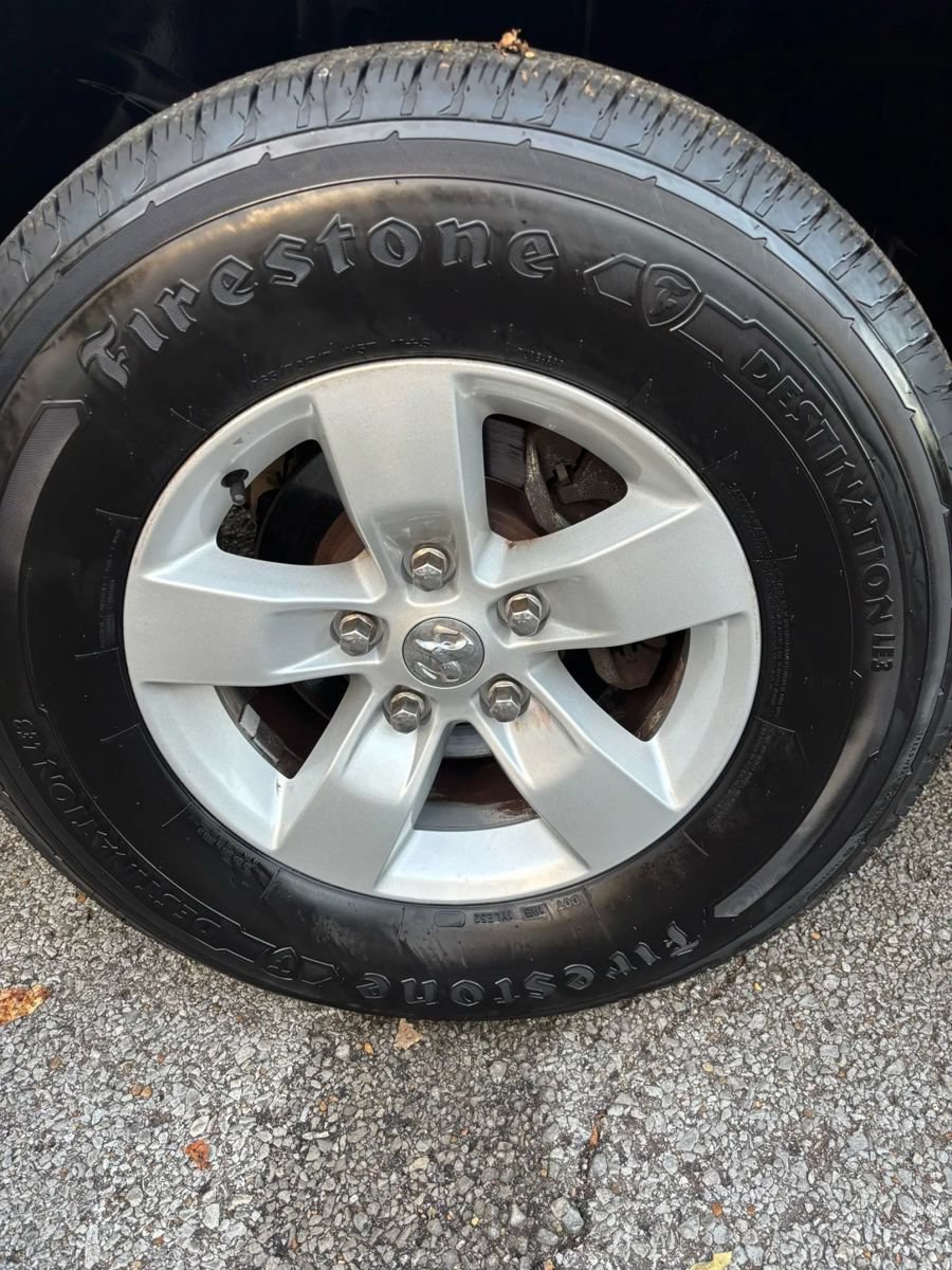 Used 2021 RAM 1500 Classic SLT AWD/4WD image 26