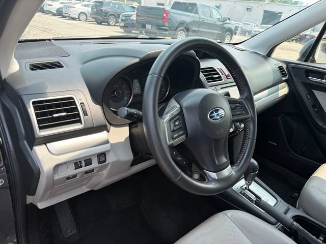 Used 2016 Subaru Forester 2.5i Limited AWD/4WD image 16