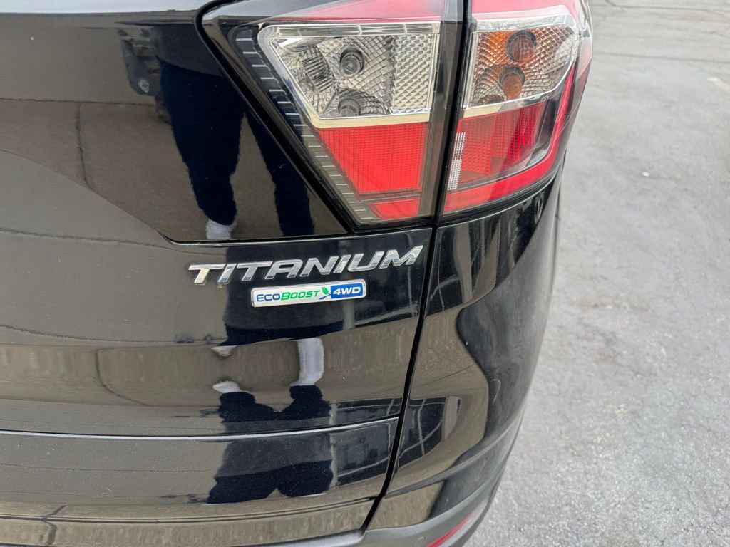Used 2018 Ford Escape Titanium image 5