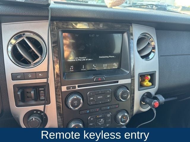 Used 2016 Ford Expedition Limited image 17
