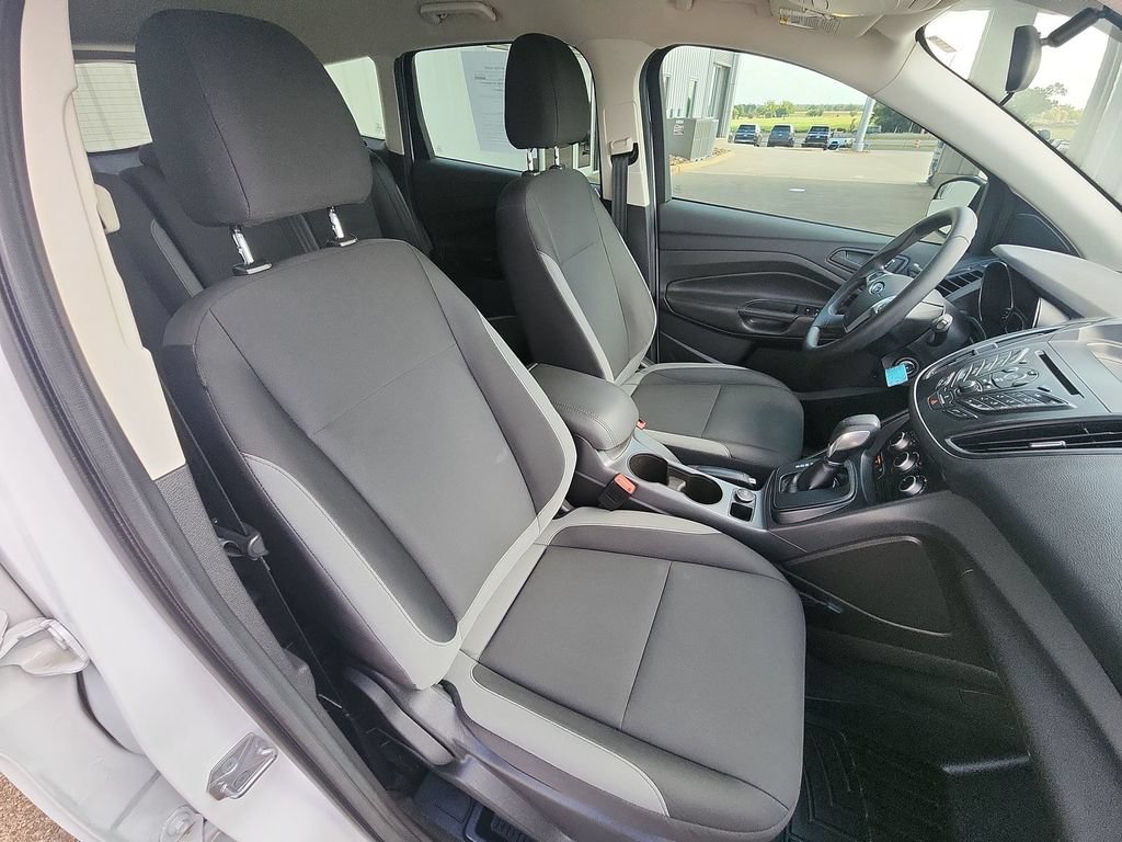 Used 2016 Ford Escape S FWD image 27