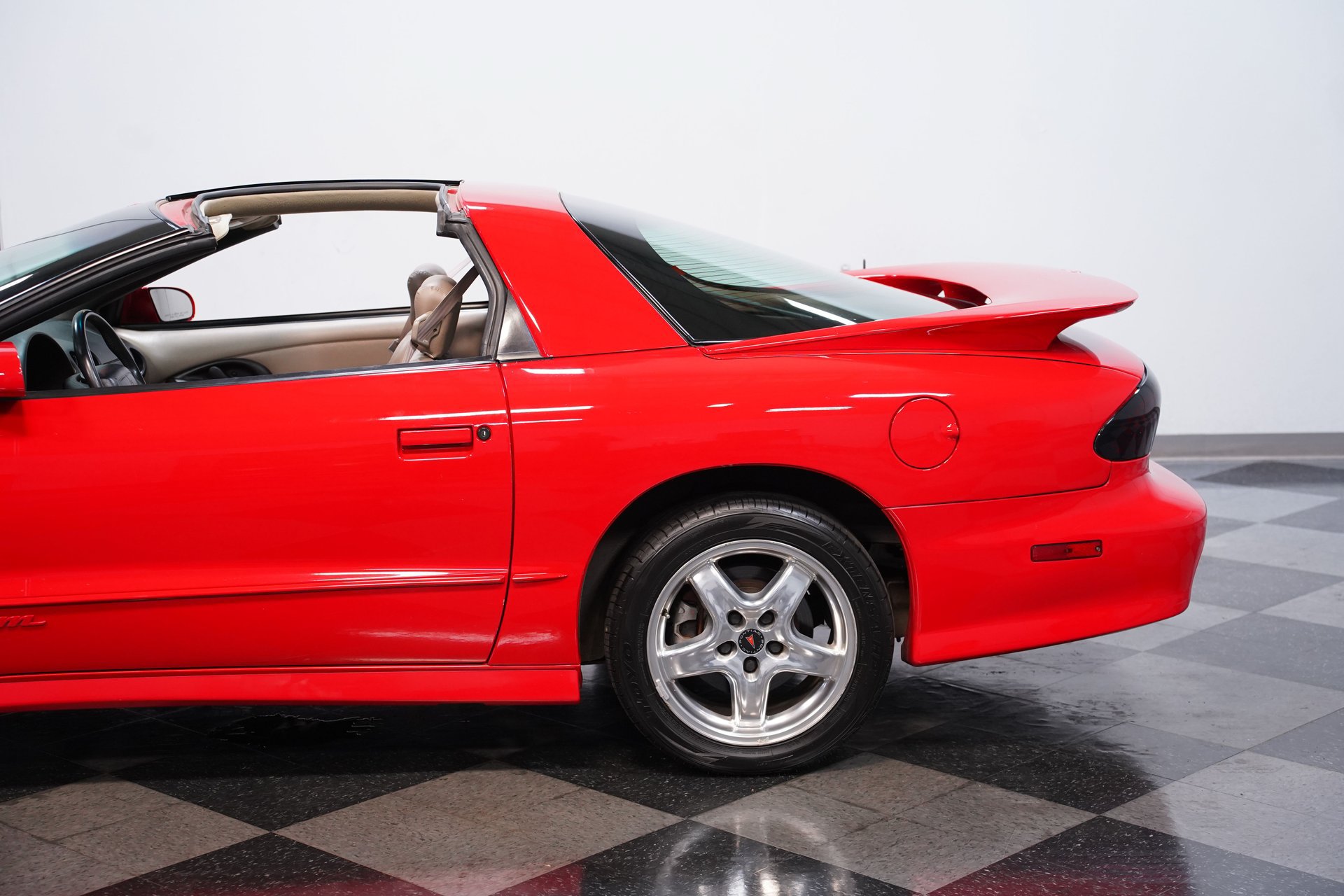 Used 2001 Pontiac Firebird Formula w/ Protection Group RWD image 20