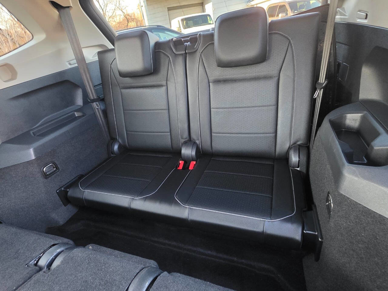 Used 2021 Volkswagen Tiguan SE 4dr SUV image 23