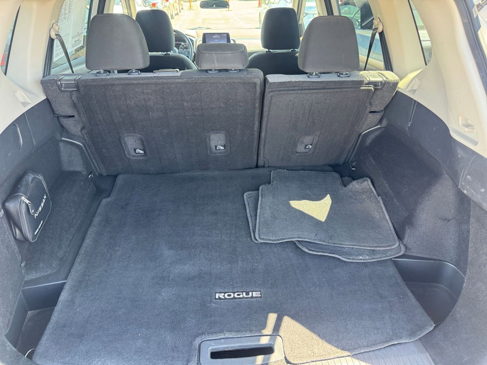 Used 2023 Nissan Rogue SV AWD/4WD image 32