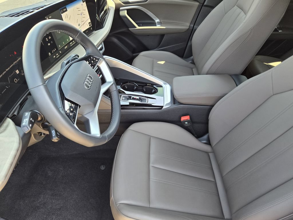 Certified 2025 Audi Q5 Premium Plus w/ Premium Plus AWD/4WD image 17