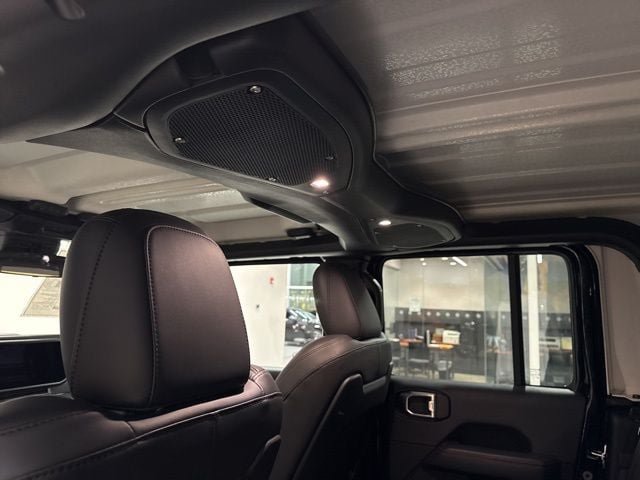New 2026 Jeep Gladiator Rubicon AWD/4WD image 38