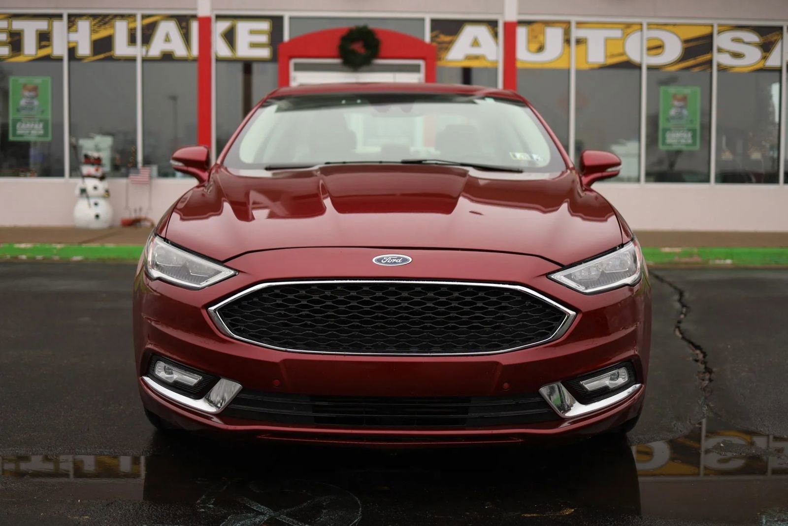 Used 2017 Ford Fusion Platinum image 2