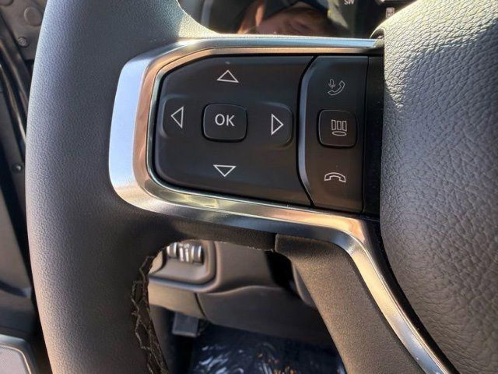 New 2026 RAM 3500 Laramie AWD/4WD image 16