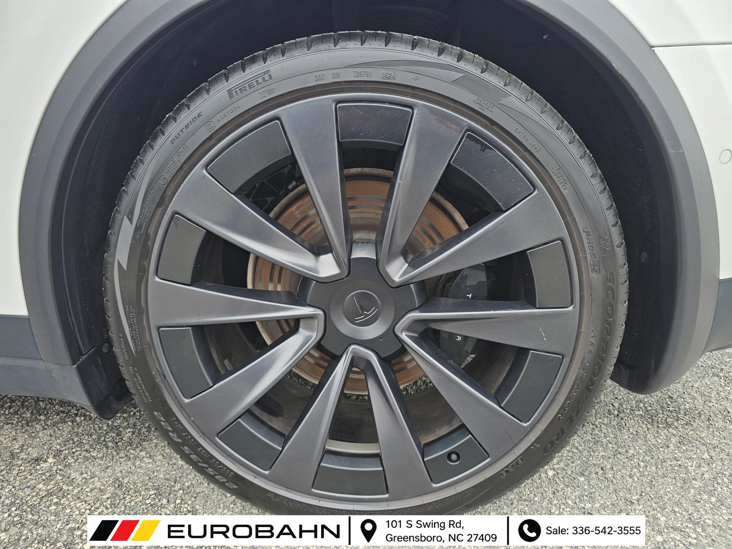 Used 2022 Tesla Model X AWD/4WD image 33