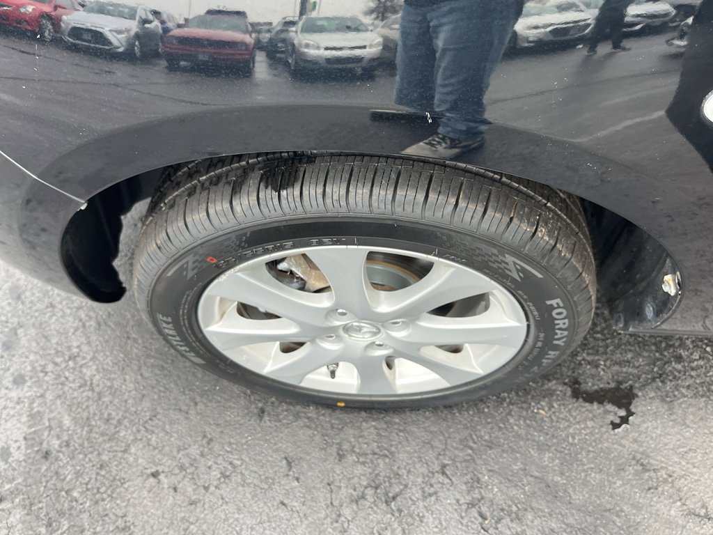 Used 2011 MAZDA MAZDA2 Touring image 27