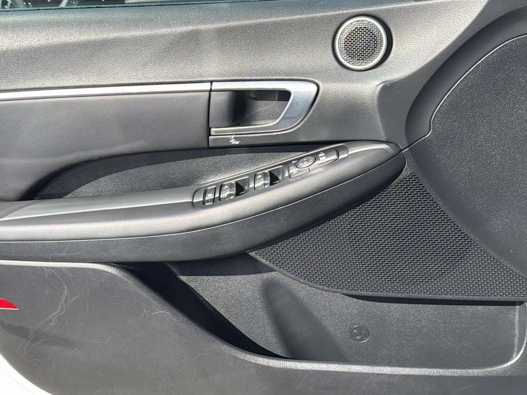 Used 2023 Hyundai Sonata Blue FWD image 27