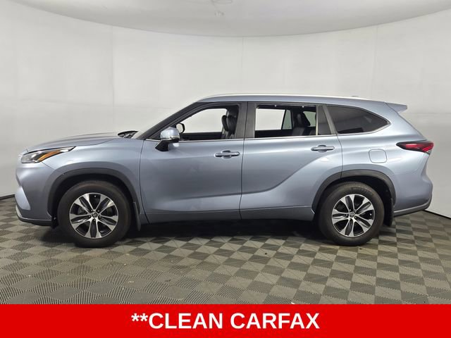Used 2024 Toyota Highlander XLE image 5