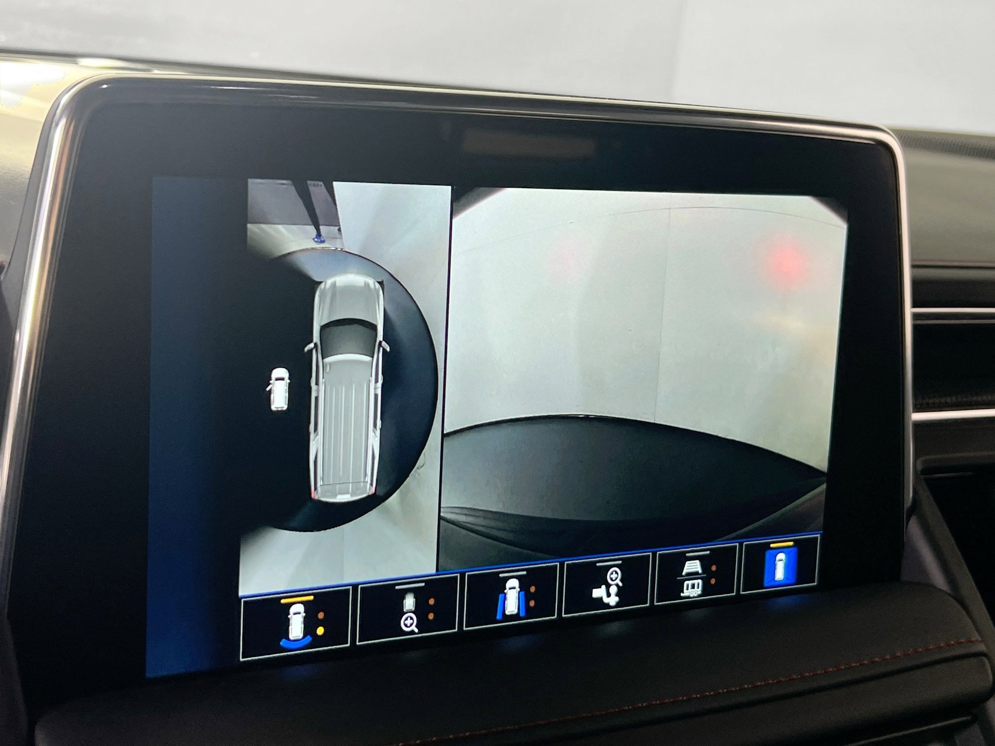 Used 2024 Chevrolet Tahoe RST w/ Luxury Package image 14