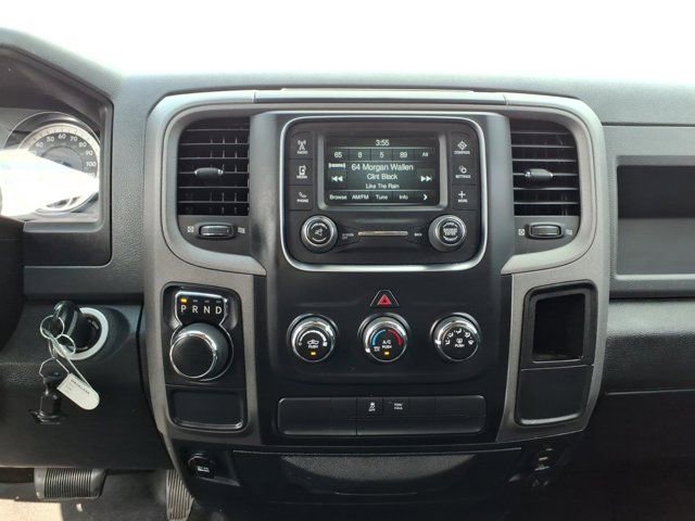 Used 2017 RAM 1500 Express w/ Black Ram 1500 Express Group RWD image 9