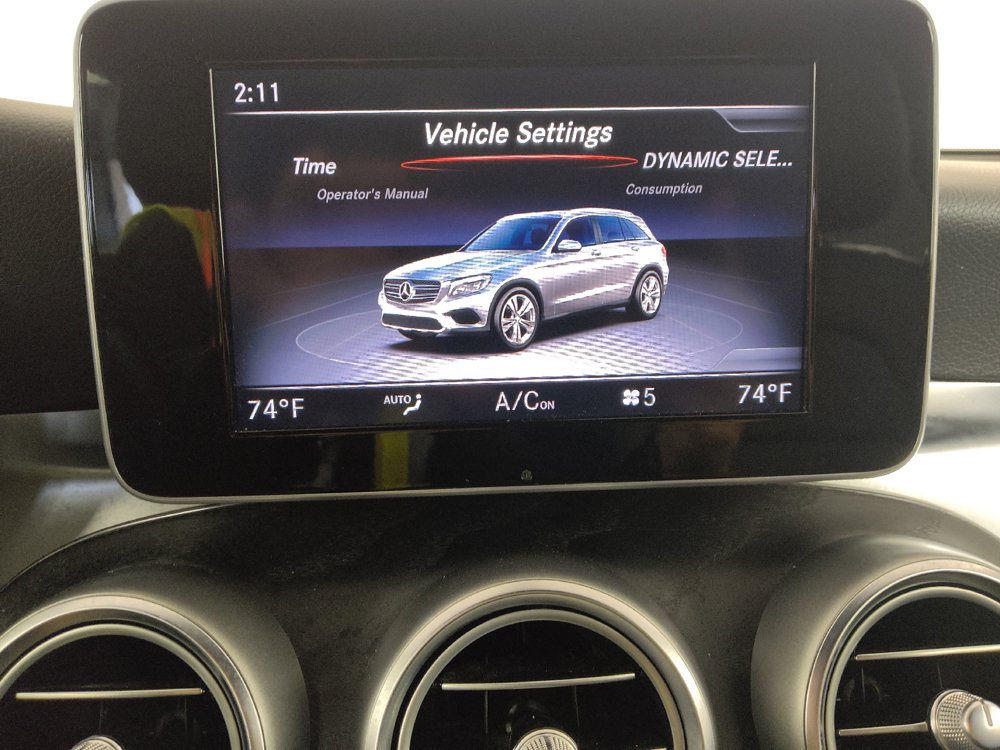 Used 2018 Mercedes-Benz GLC 300 w/ Premium Package image 25