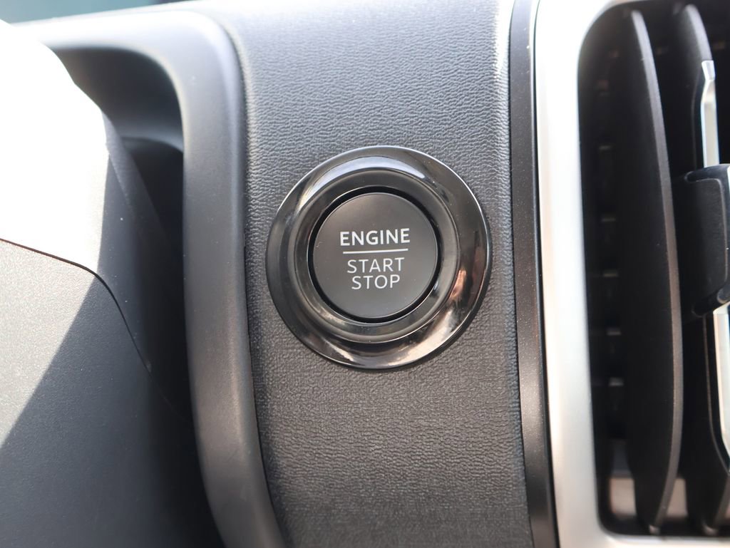 Certified 2025 Ford Expedition Active image 36