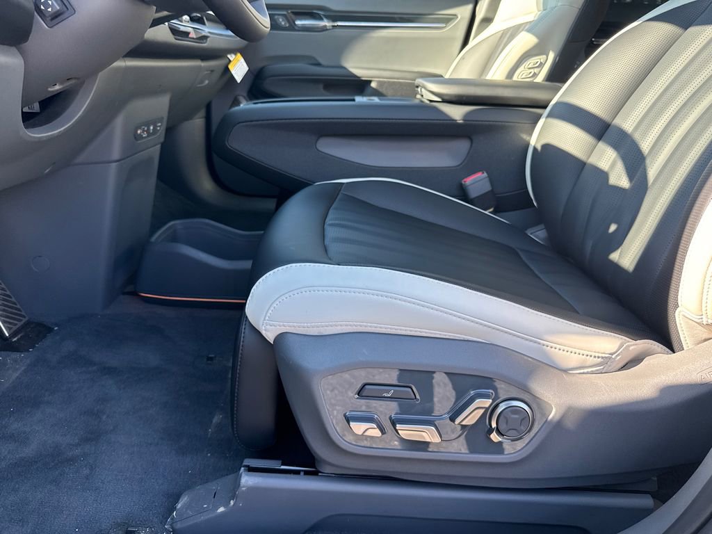 New 2026 Kia EV9 GT-Line image 10