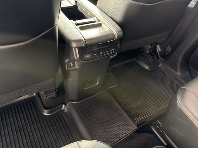 Used 2024 Toyota Grand Highlander AWD image 15