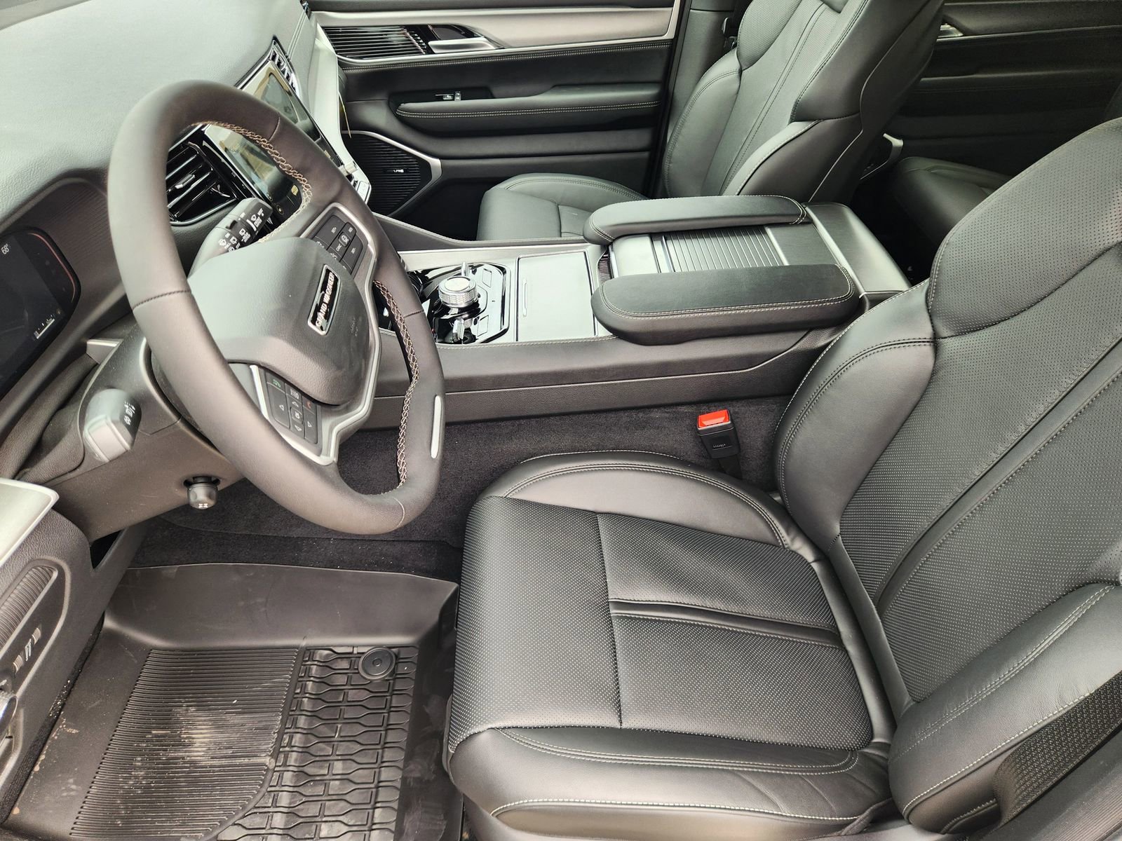 New 2026 Jeep Grand Wagoneer 4WD image 12