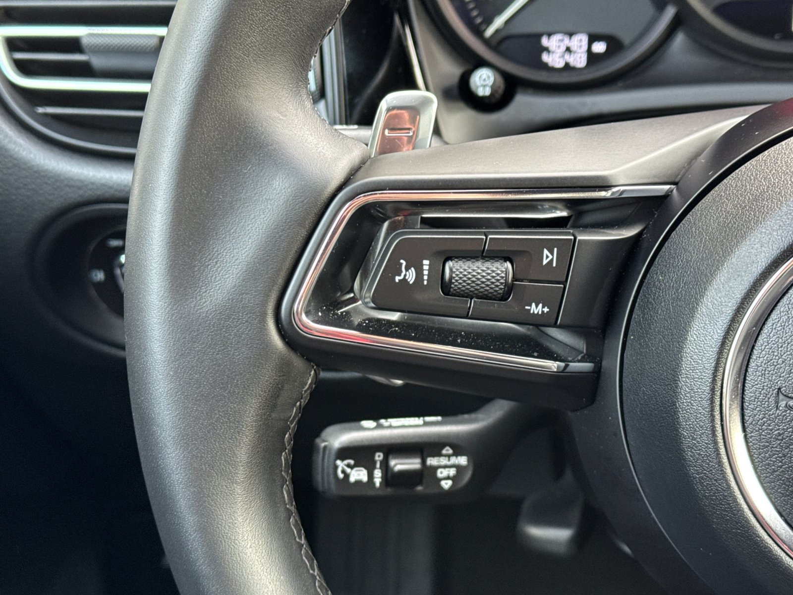 Certified 2026 Porsche Macan AWD/4WD image 27