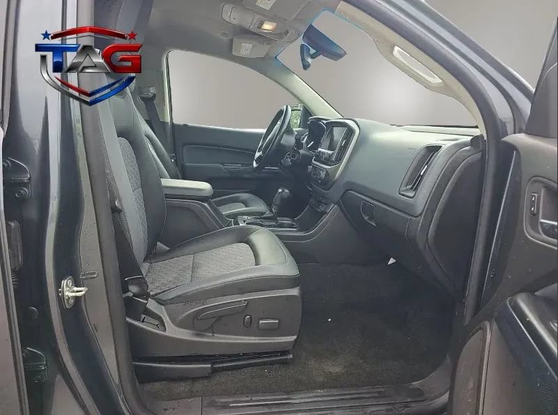 Used 2015 Chevrolet Colorado Z71 AWD/4WD image 12