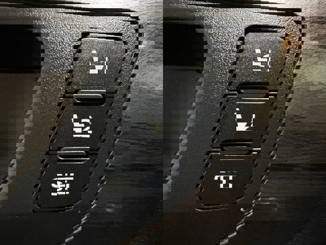 Used 2024 Toyota Highlander Platinum image 23